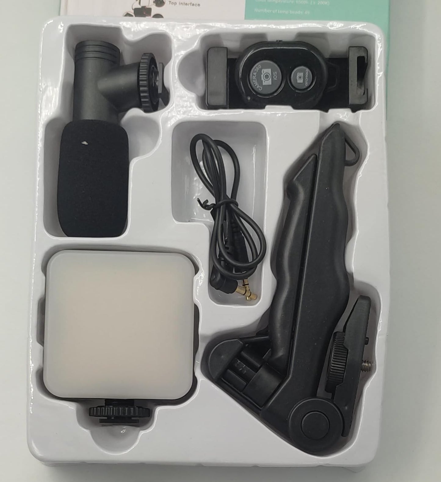 4 in 1 Smartphone & Camera Vlogging Kit For Live Streaming